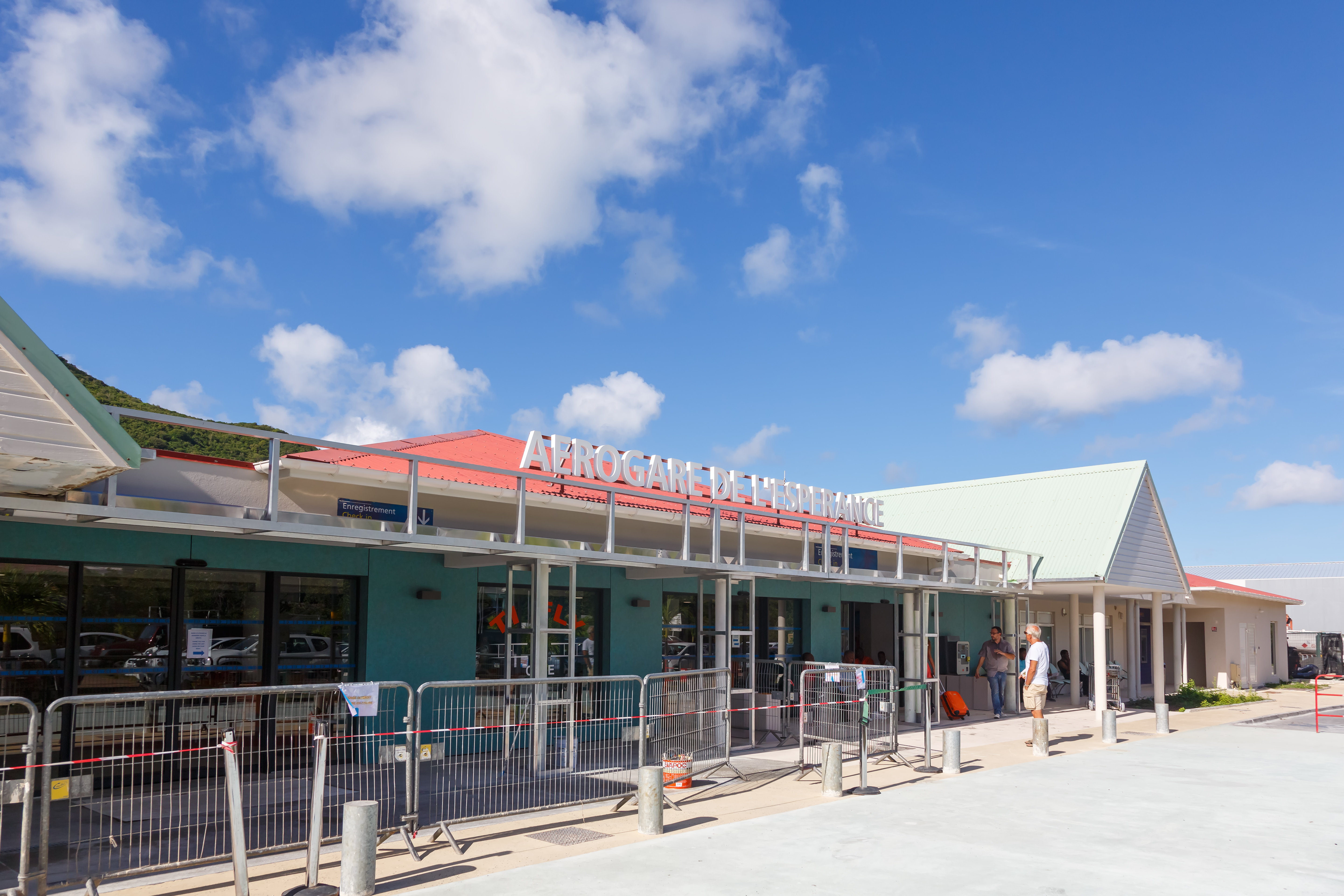 L’Espérance Airport (SFG)